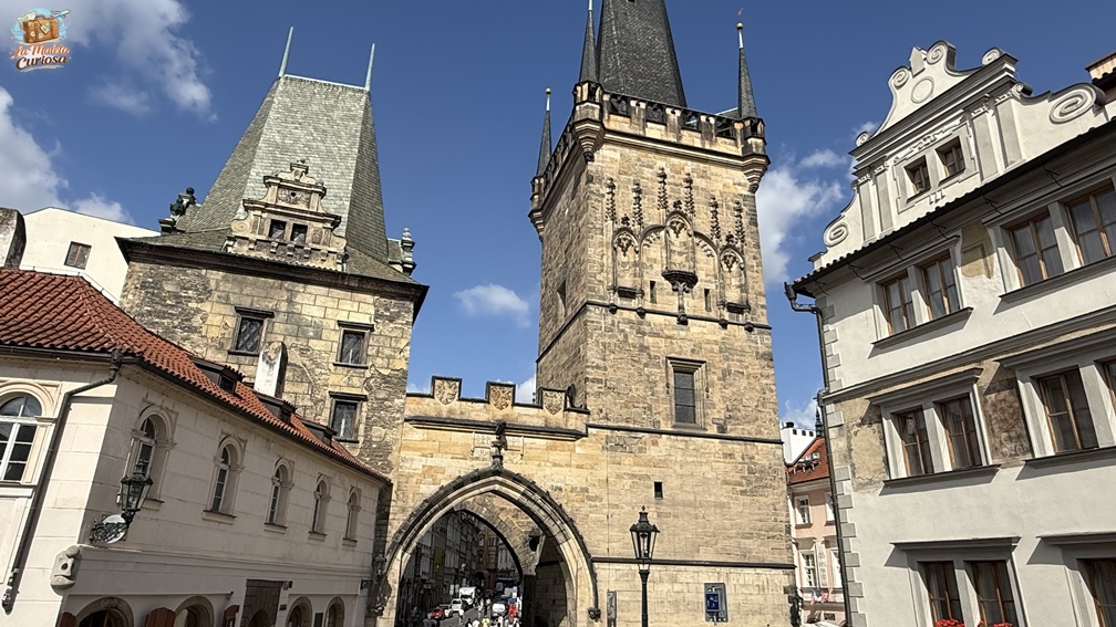 Torres del Puente de Malá Strana.